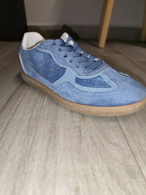 Snickers athletic shoes like new, size 40, blue