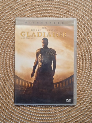 Gladiator DVD like new, historical adventure