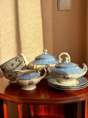 Krautheim & Adelberg tea set like new, incomplete service