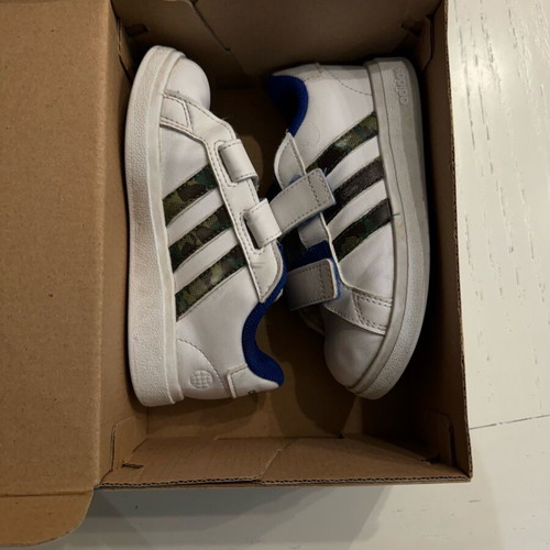 Adidas Grand Court kids sports shoes size 26 like new, white