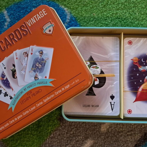 Legami Deluxe Edition playing cards used