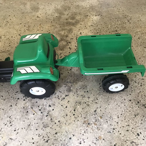 Tractor with trailer like new