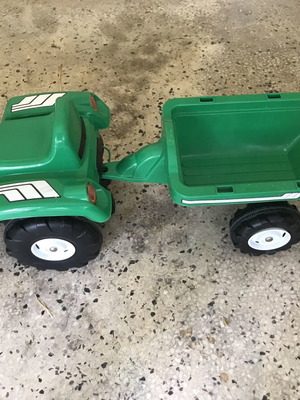 Tractor with trailer like new