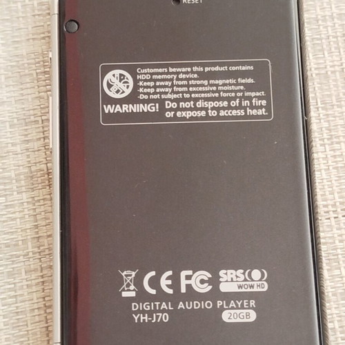 Samsung YH-J70 MP3 Player vintage used for parts or repair