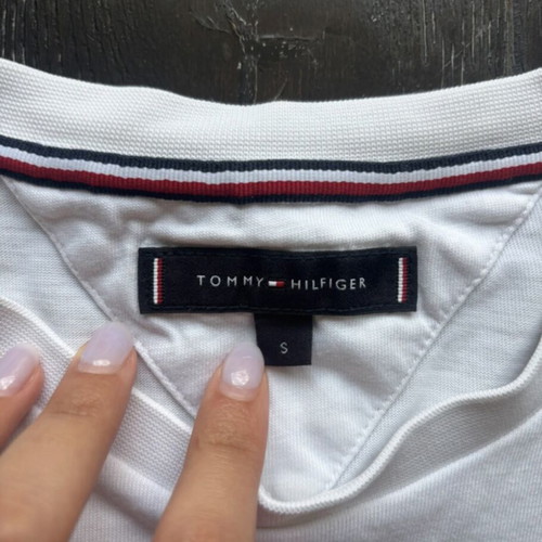 Tommy Hilfiger White Graphic T-shirt varsity style like new