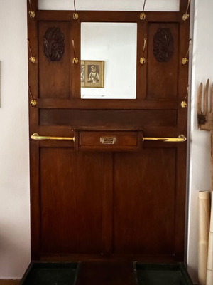 Vintage μασίφ ξύλινος καλόγερος εισόδου με καθρέφτη και ομπρελοθήκη μεταχειρισμένος