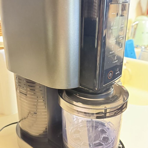 Ninja CREAMi NC302EU ice cream maker