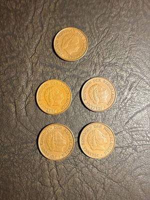 Set of 5 Juliana Netherlands collectible coins