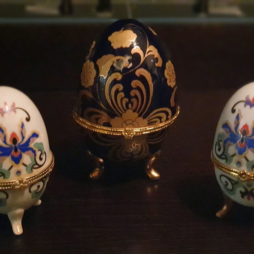 Vintage porcelain egg boxes pack of 3 like new