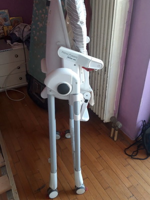 Highchair slightly used