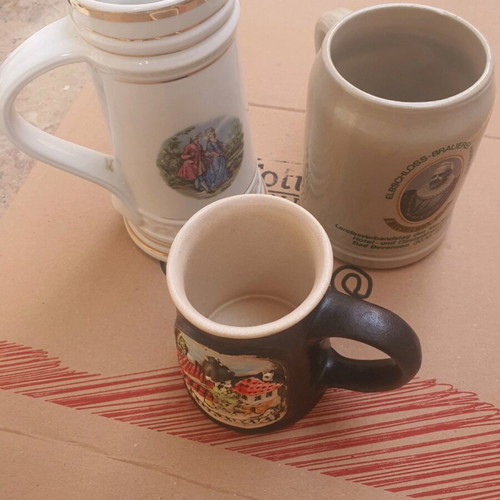 Decorative cups like new
