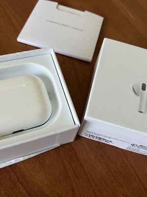 AirPods 3 Pro σαν καινούργια, ελάχιστα χρησιμοποιημένα