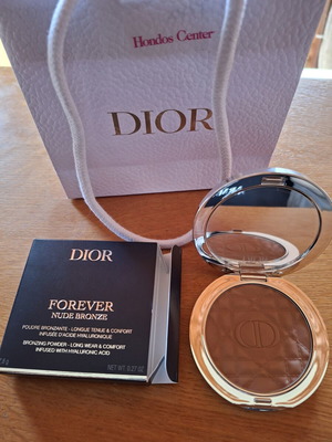 Dior bronzer new with pouch