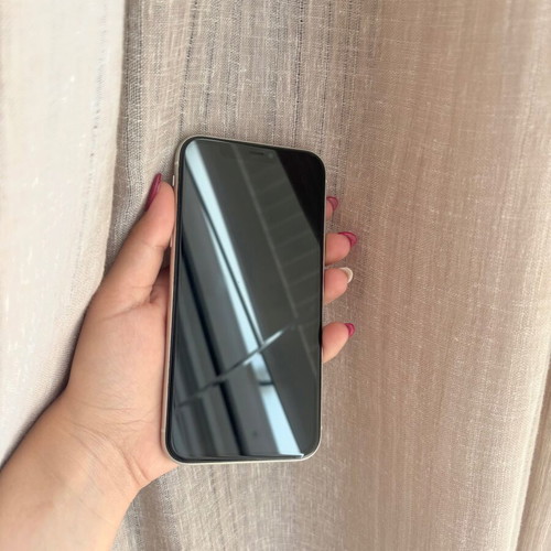 iPhone 11 64GB White like new