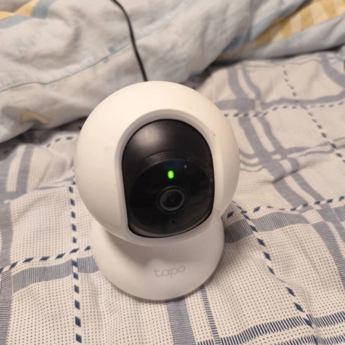 Tapo smart camera C200 with power plug