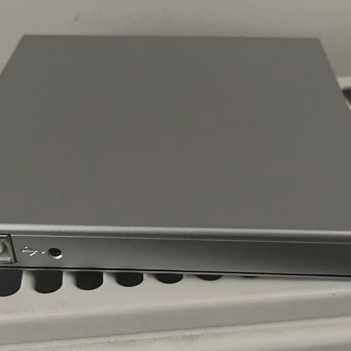 DVD device new, connects to laptop