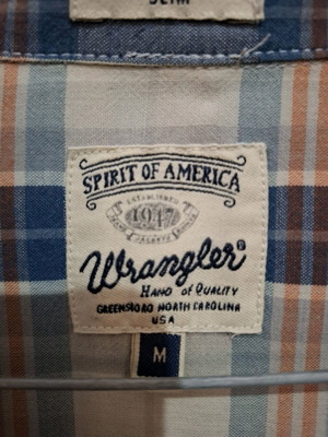 Wrangler shirt blue size M like new
