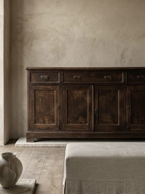 Buffet solid wood used, dimensions 1.60 x 0.60 x 1.00 m