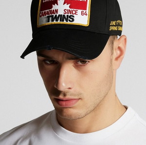 Шапка DSQUARED 2 (Ограничена серия)