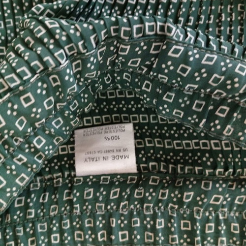 Benetton skirt green, like new, small size