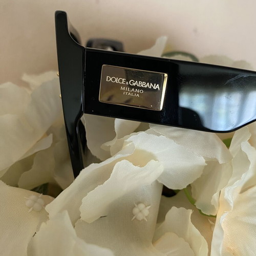 Dolce & Gabbana Women's Sunglasses New Oversized Frame Black