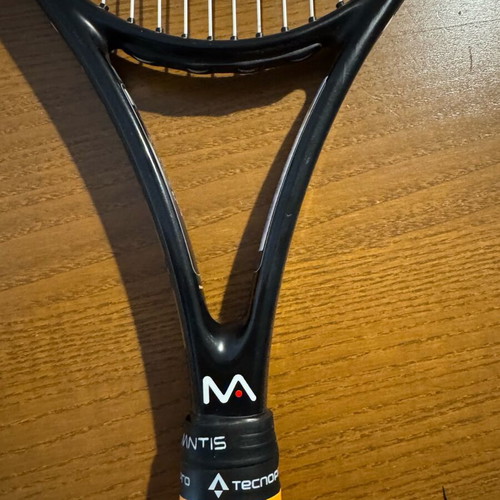 Mantis 295 Pro tennis racket used, surface 98, weight 295g