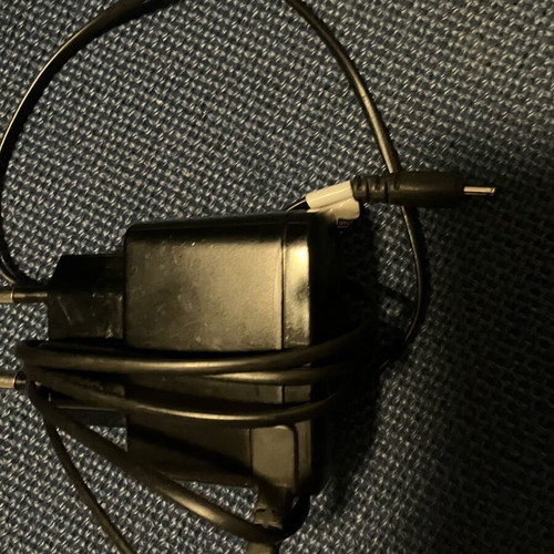 Nokia charger with pin, good condition