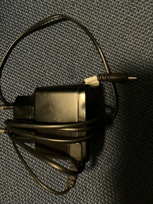 Nokia charger with pin, good condition