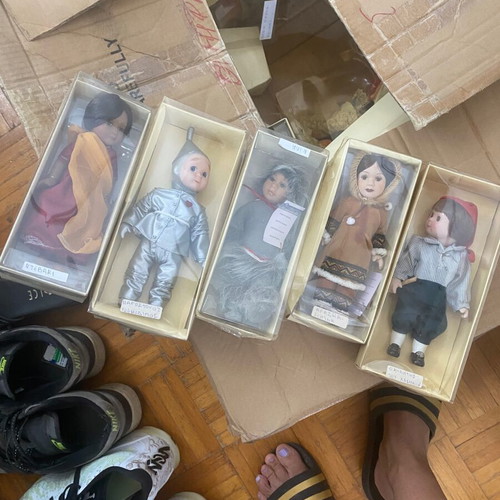 Porcelain dolls new, set of 27 with various designs