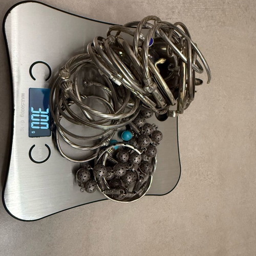 Silver jewelry used with 925 stamp weighing 300g