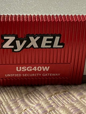 Zyxel USG 40W Firewall μεταχειρισμένο με IDS, Antivirus και VPN