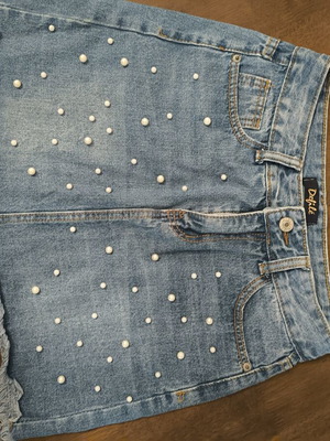 Denim skirt with pearls size 36 small like new