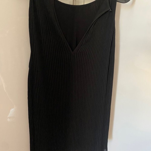 Massimo Dutti black top like new, size small, pleated design