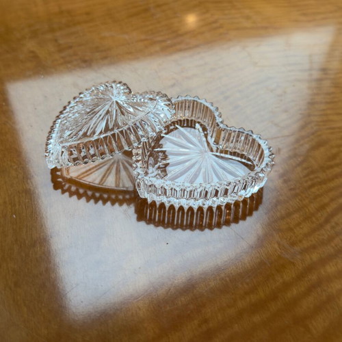 Decorative glass heart-shaped box like new with lid