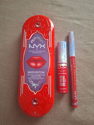 Bridgerton Royal Treasures Makeup Set no4 new, plumping Lip Liner & Butter Gloss