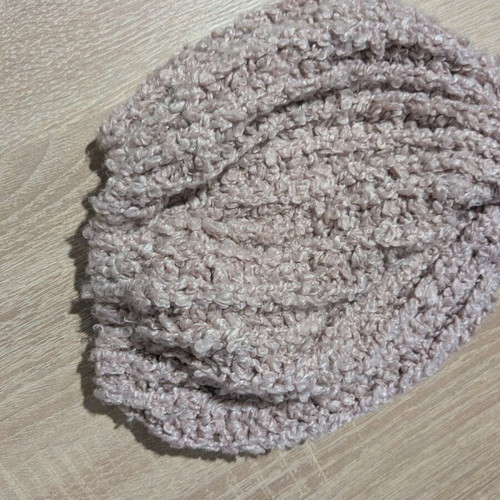 Knit cap used open pink