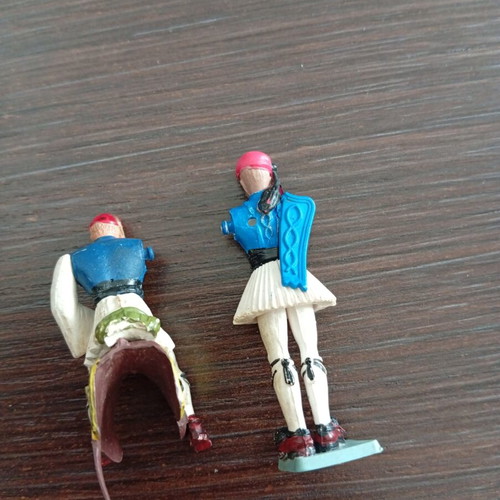 Athina soldier figures used with wear and missing parts, set of two