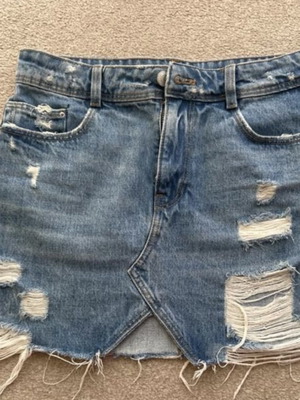 Mini denim skirt Zara like new, size XS
