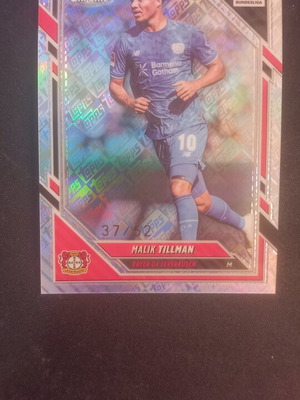 Malik Tillman Topps Chrome Bundesliga card
