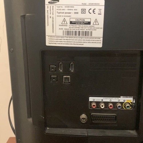 Samsung 32-inch TV for repair or spare parts