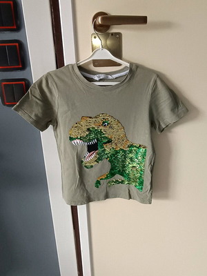 H&M t-shirt for boys 6 years like new, green