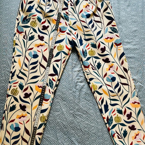 Chaton pants like new, size Large