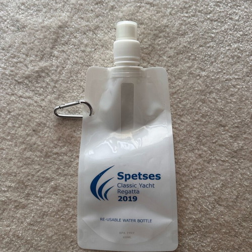 Water bottle waterproof for the sea