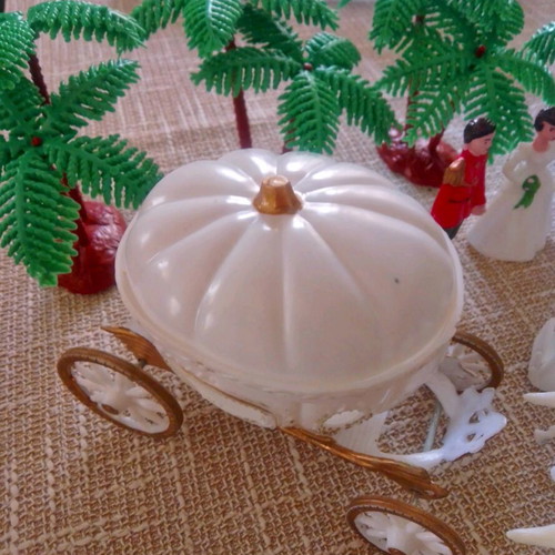 Vintage Kardasis Cake Decoration Set with Cinderella Carriage, Palms, and Mushrooms used
