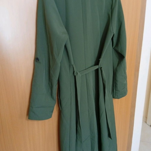 Maxi khaki coat like new, one size with belt and adjustable sleeves
