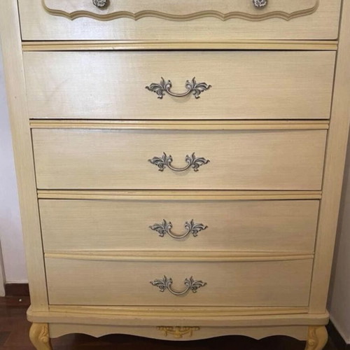 Bedroom set like new, American made