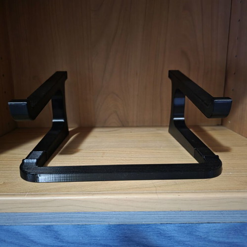 Laptop stand new plastic base