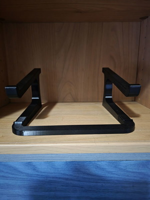 Laptop stand new plastic base