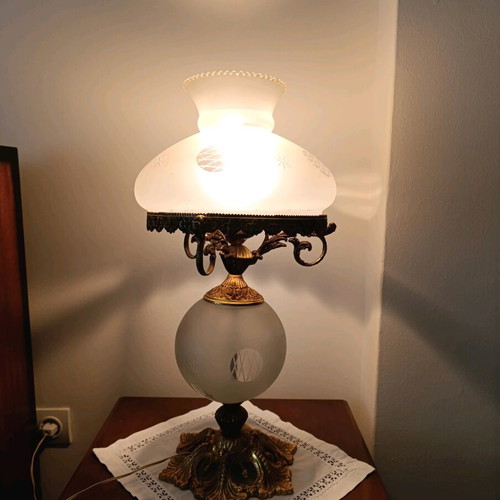 Vintage portatif lamp like new, classic style