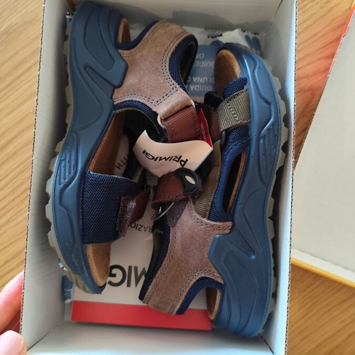 Primigi children's leather sandals size 28 new, blue and brown